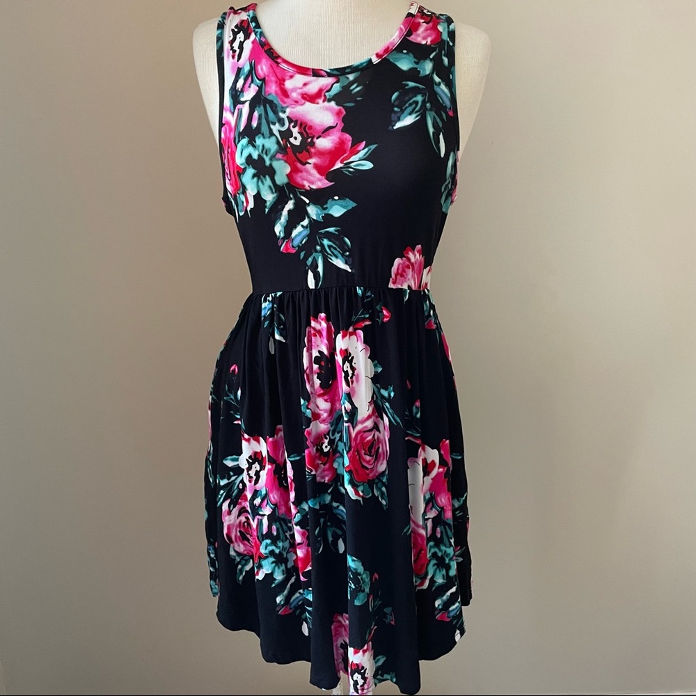 Tank Dress Sleeveless Floral Round Neck Sundress Size M